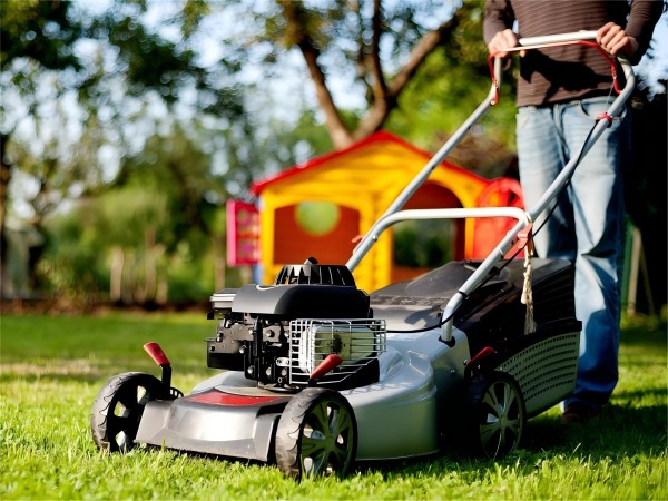 Shipping Remote-controlled Mower from Shanghai to Los Angeles, USA